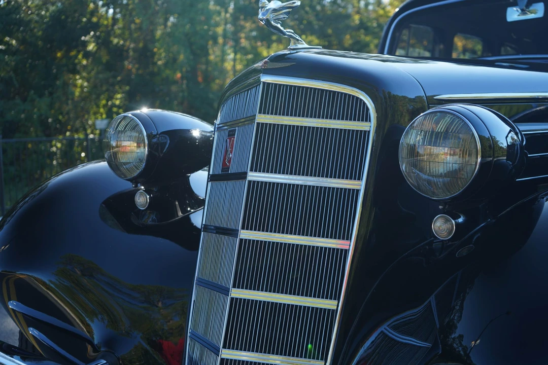 1934 Cadillac V-12 - Image 28 of 31