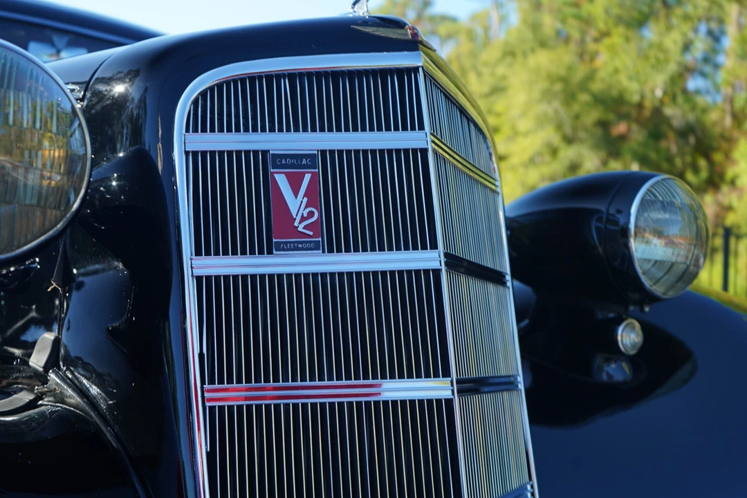 1934 Cadillac V-12 - Image 24 of 31