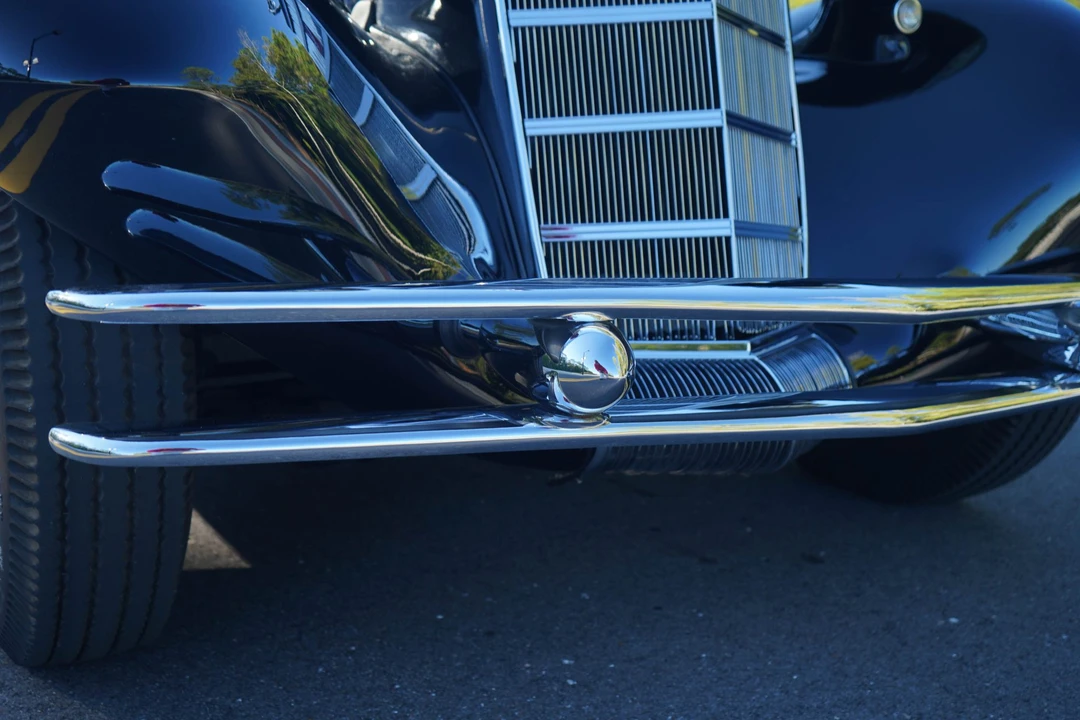 1934 Cadillac V-12 - Image 15 of 31