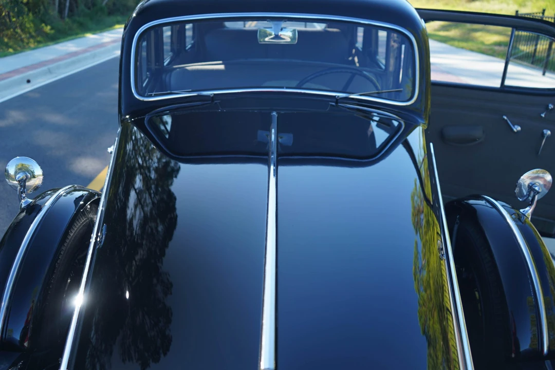 1934 Cadillac V-12 - Image 13 of 31