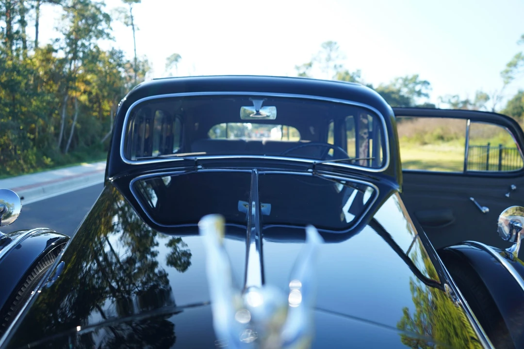 1934 Cadillac V-12 - Image 14 of 31