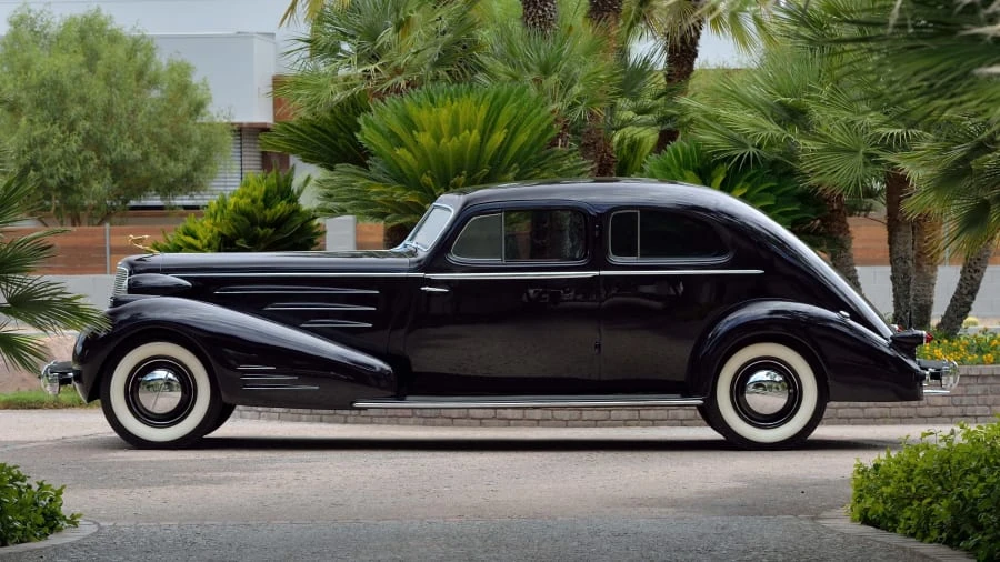 1934 Cadillac V-12 - Image 8 of 31
