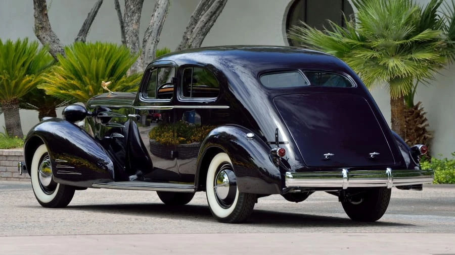 1934 Cadillac V-12 - Image 13 of 31