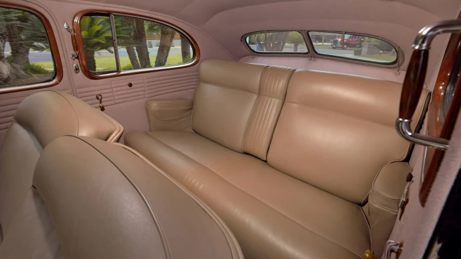 1934 Cadillac V-12 - Image 16 of 31