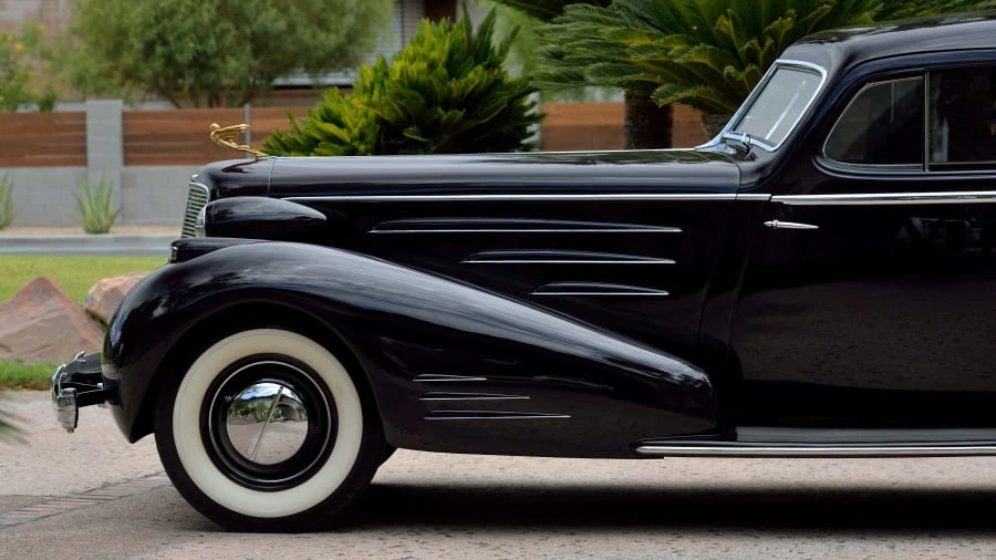 1934 Cadillac V-12 - Image 25 of 31