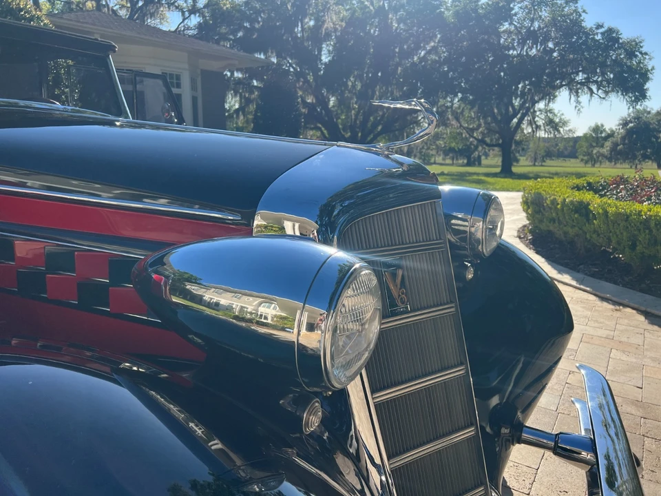 1934 Cadillac - Image 14 of 31
