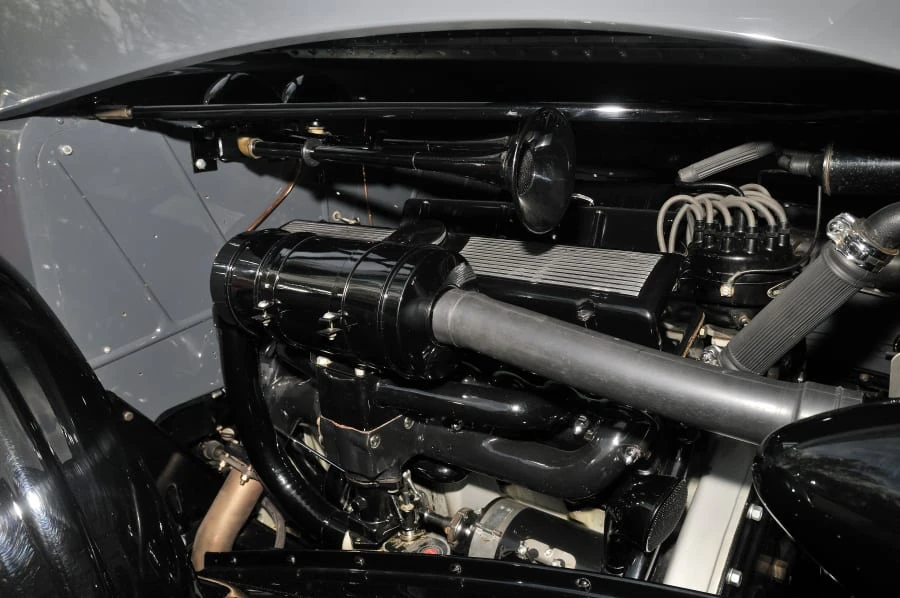 1934 Cadillac V-12 - Image 5 of 8