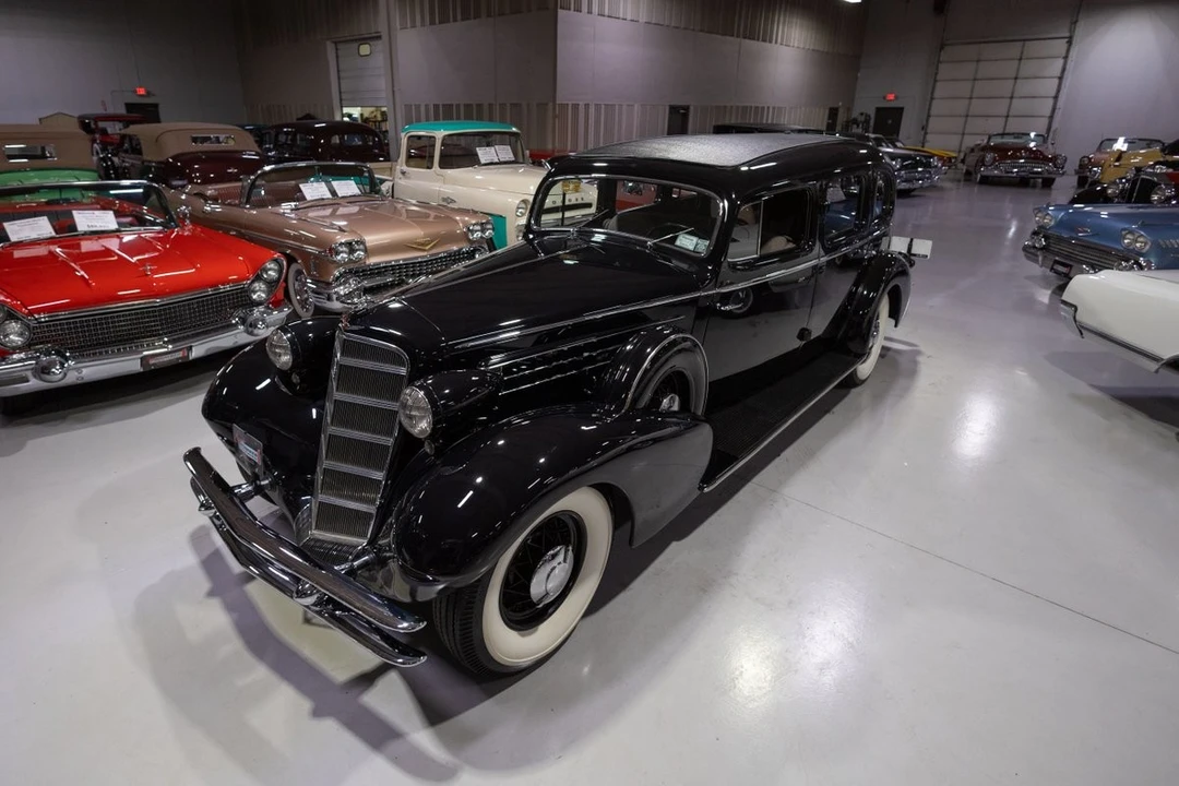 1934 Cadillac V-12 - Image 5 of 12