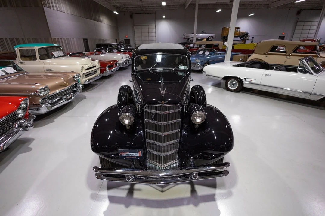 1934 Cadillac V-12 - Image 6 of 12