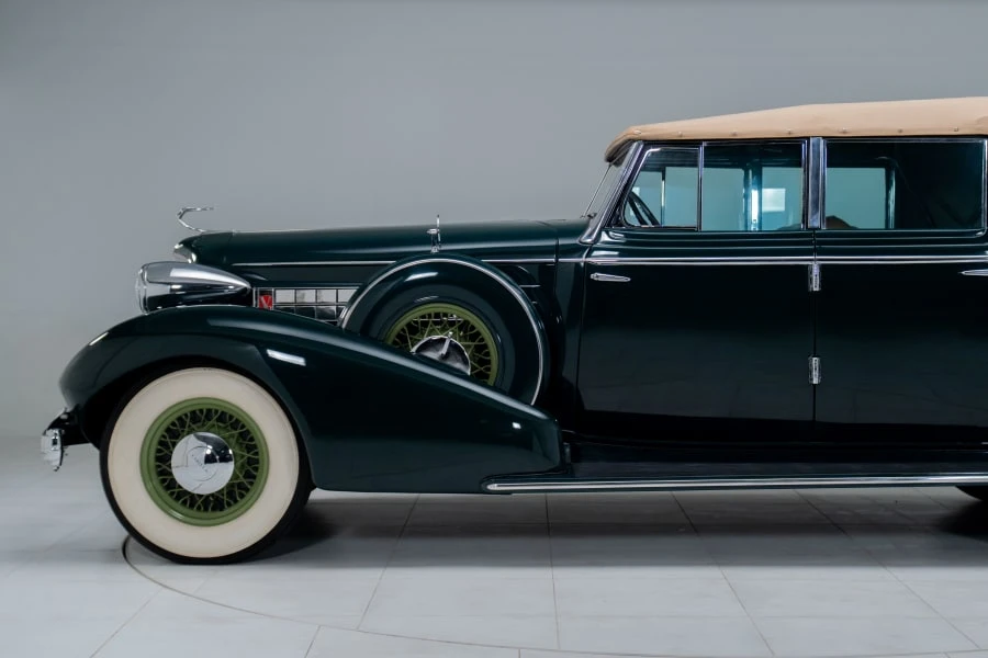 1934 Cadillac - Image 13 of 31