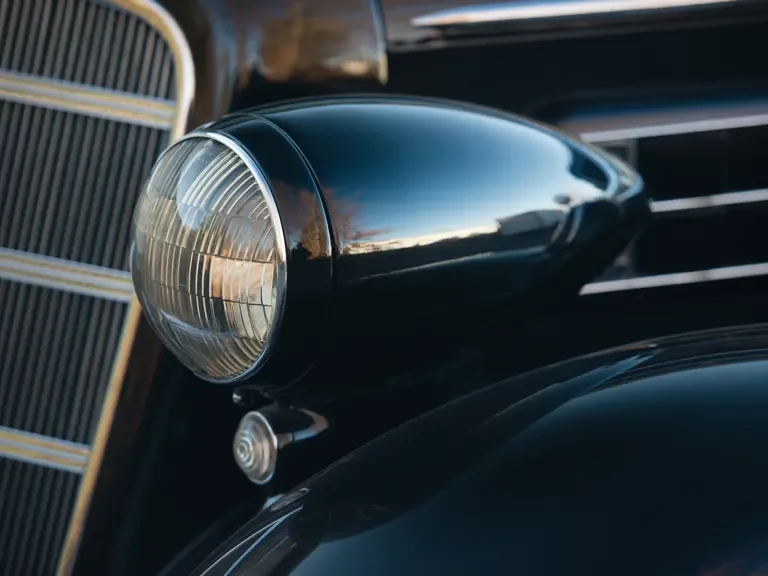 1934 Cadillac V-12 - Image 11 of 24