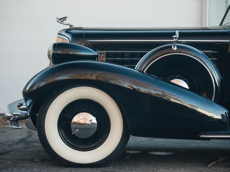 1934 Cadillac V-12 - Image 13 of 24