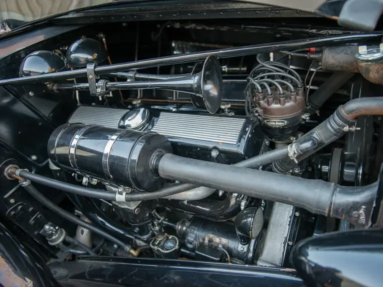 1934 Cadillac V-12 - Image 4 of 24