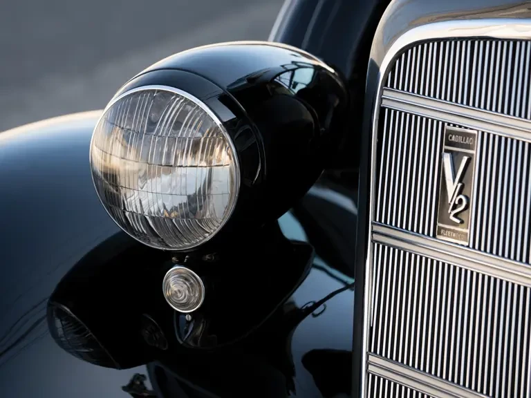 1934 Cadillac V-12 - Image 18 of 25