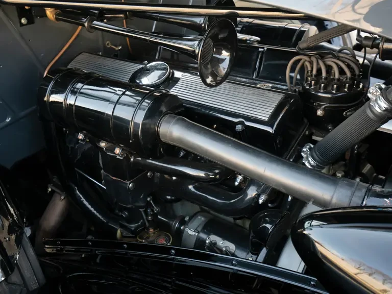 1934 Cadillac V-12 - Image 5 of 25