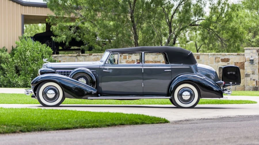1934 Cadillac V-12 - Image 3 of 12