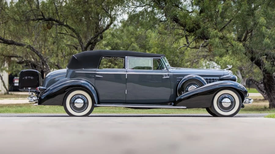 1934 Cadillac V-12 - Image 8 of 12