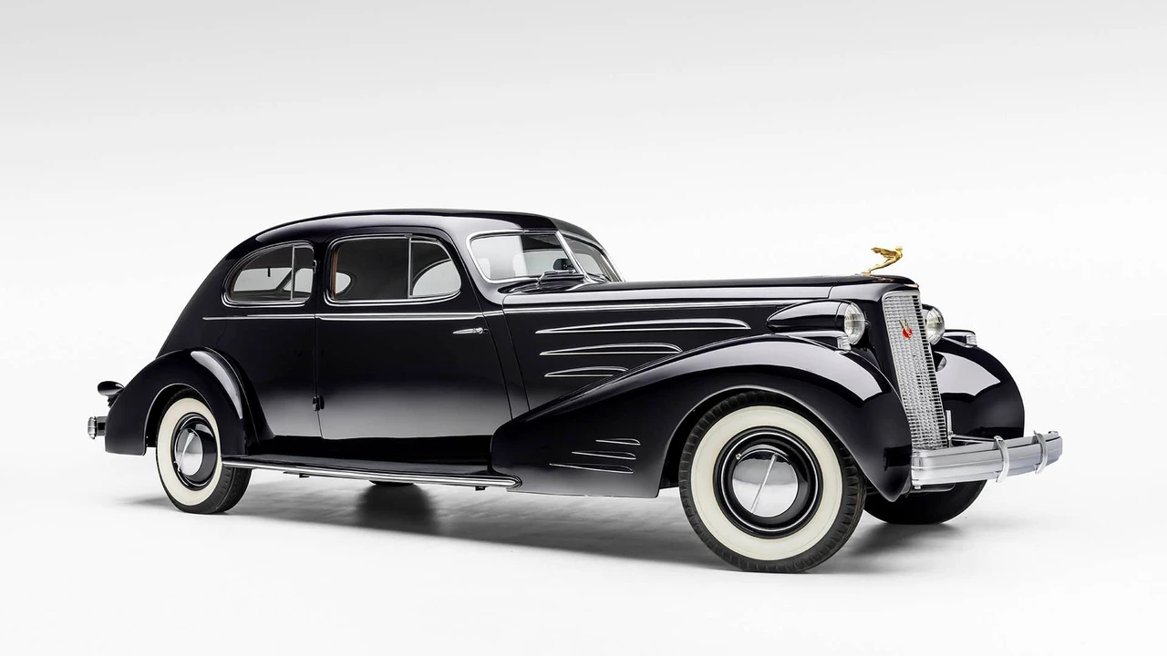 1934 Cadillac V-12 - Image 21 of 31