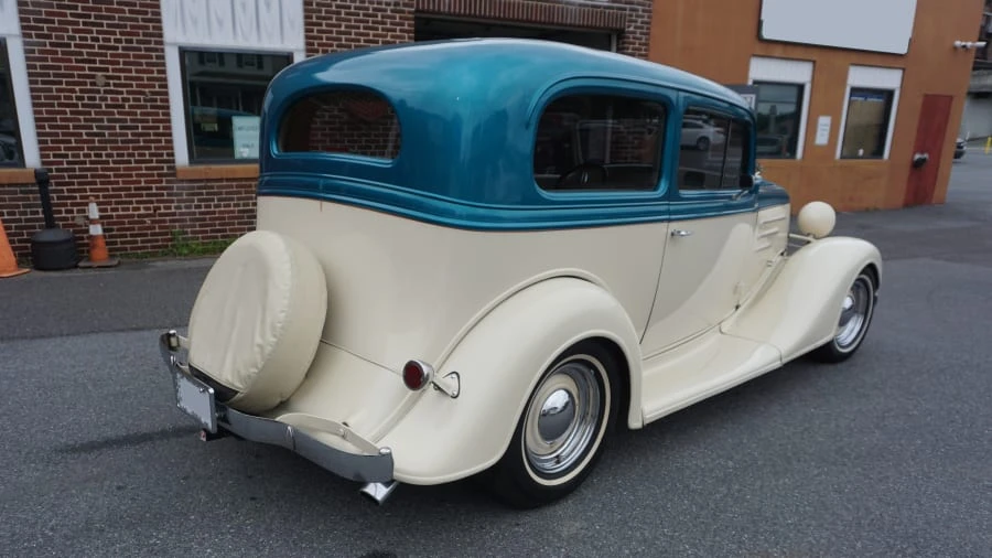 1934 Chevrolet Standard & Master & Master Deluxe & Special Deluxe - Image 2 of 31