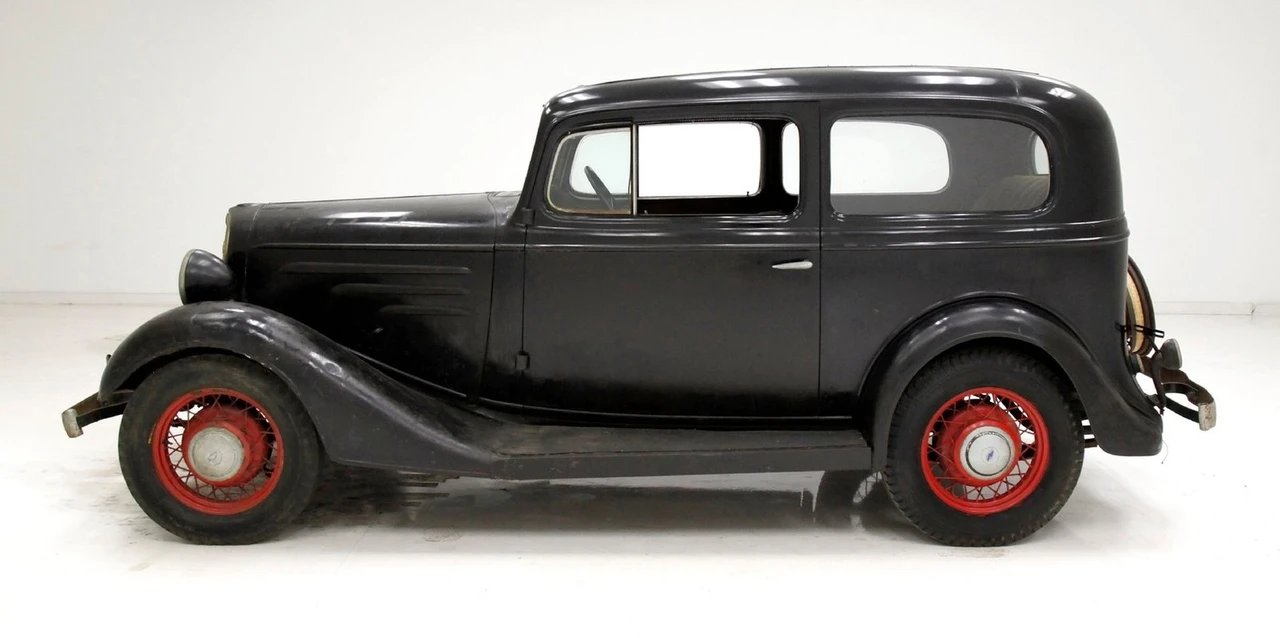 1934 Chevrolet Standard & Master & Master Deluxe & Special Deluxe - Image 2 of 31