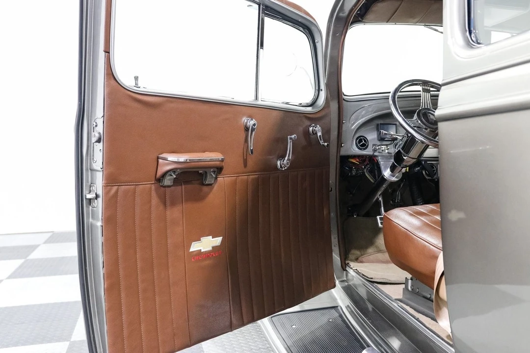 1934 Chevrolet - Image 11 of 31