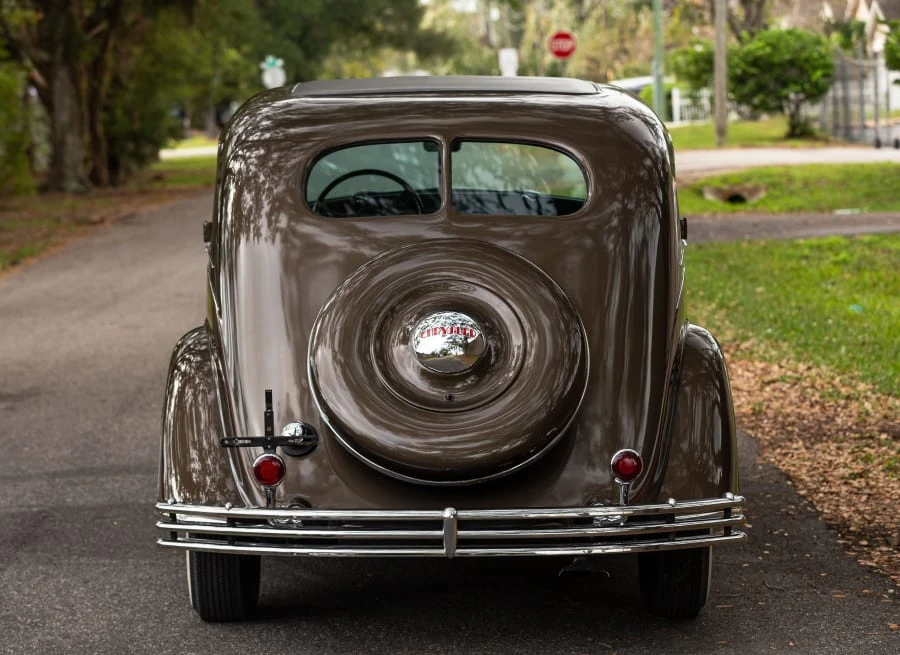 1934 Chrysler Airflow - Image 11 of 12