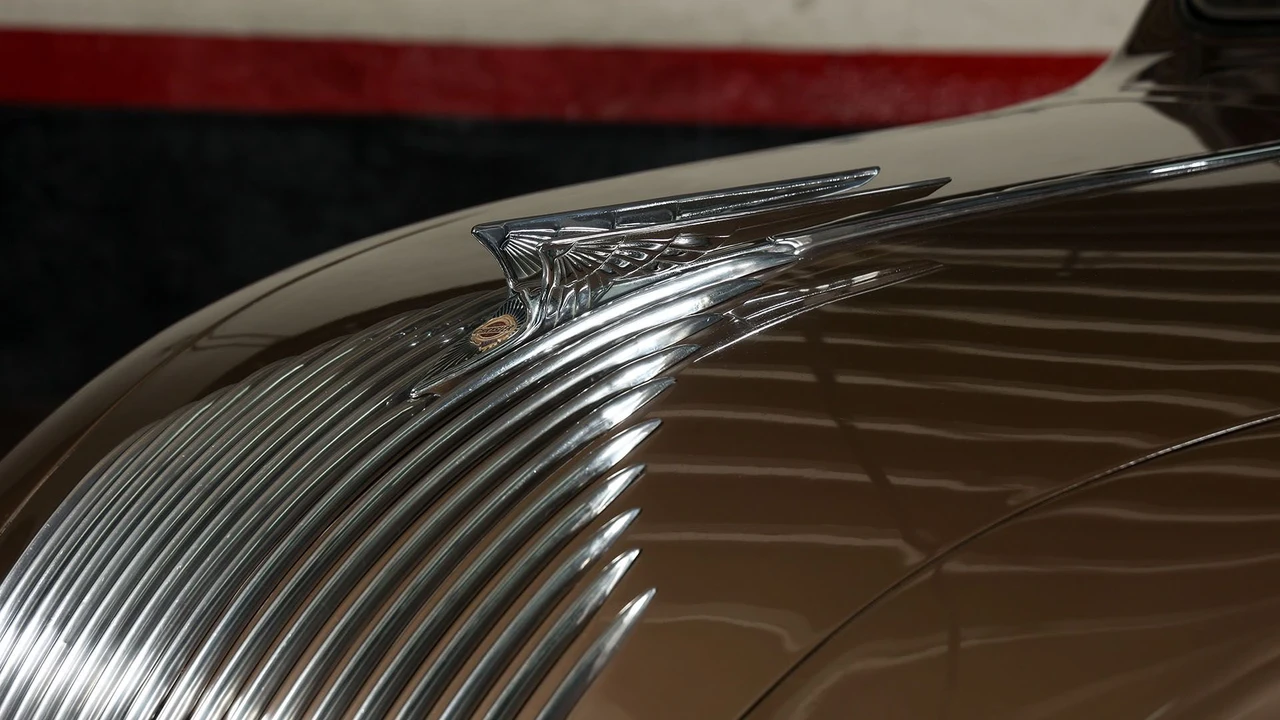 1934 Chrysler Airflow - Image 10 of 31