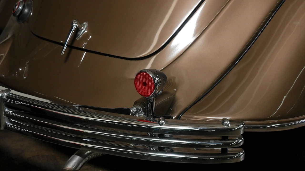 1934 Chrysler Airflow - Image 18 of 31