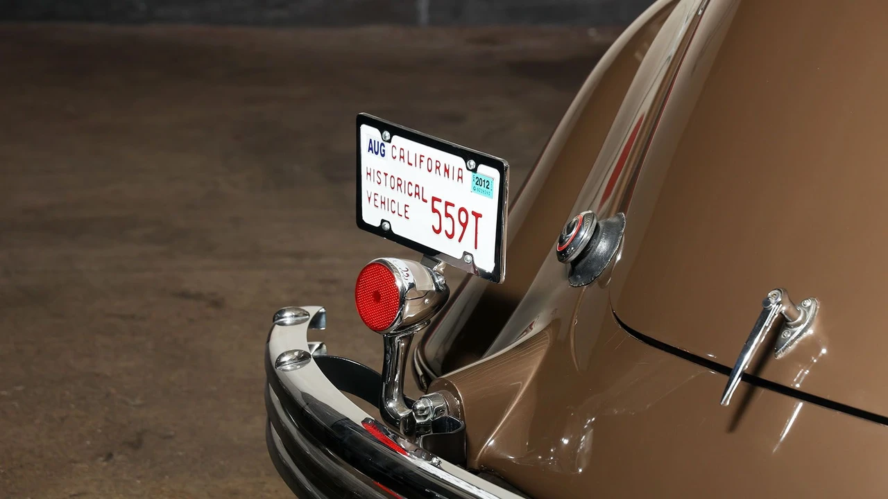 1934 Chrysler Airflow - Image 17 of 31