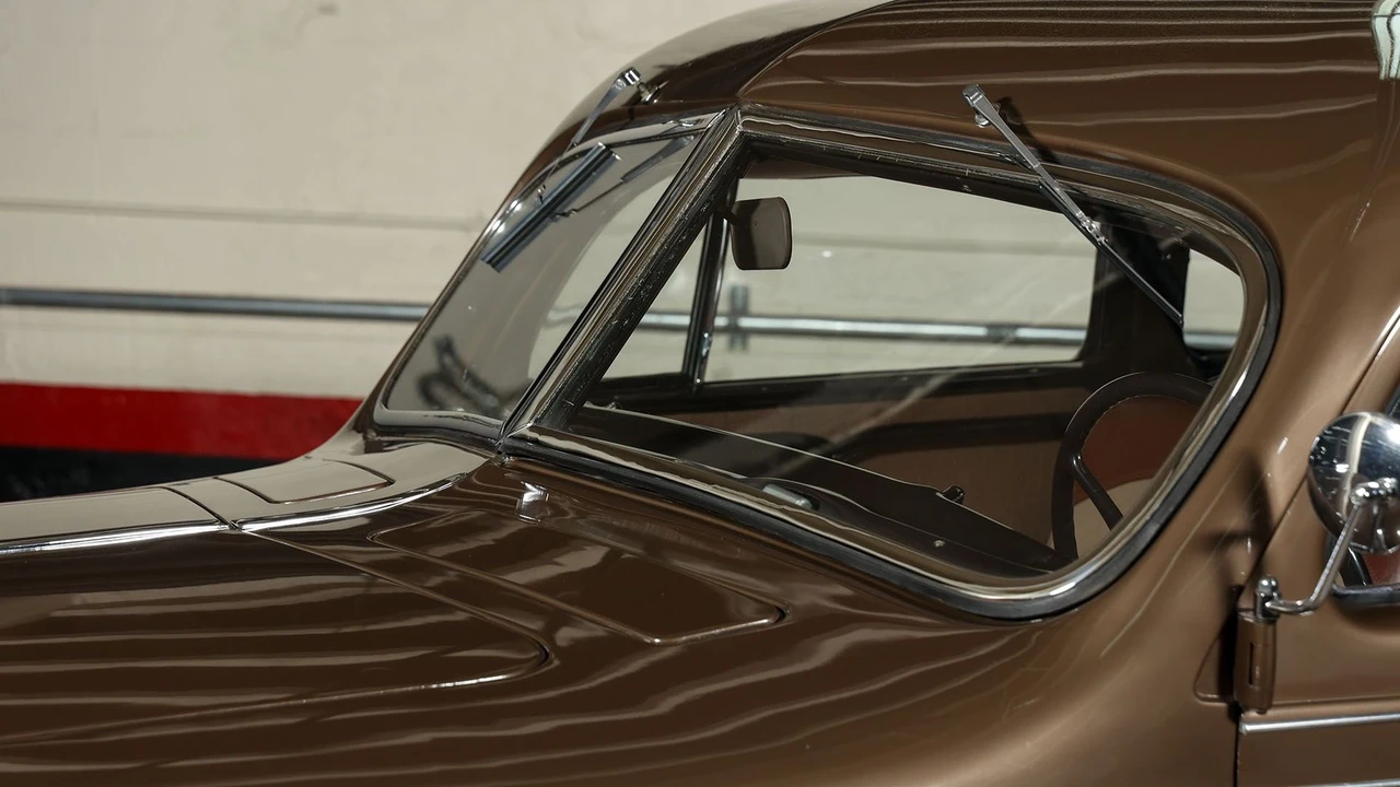 1934 Chrysler Airflow - Image 14 of 31