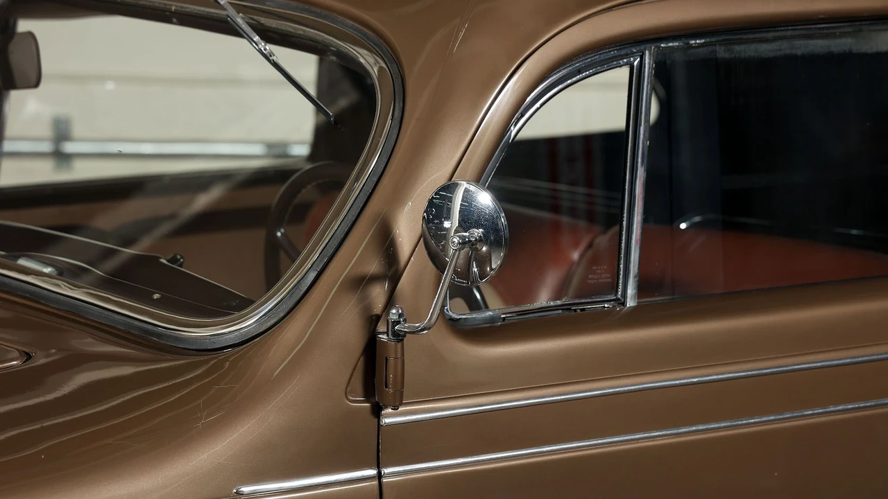 1934 Chrysler Airflow - Image 9 of 31