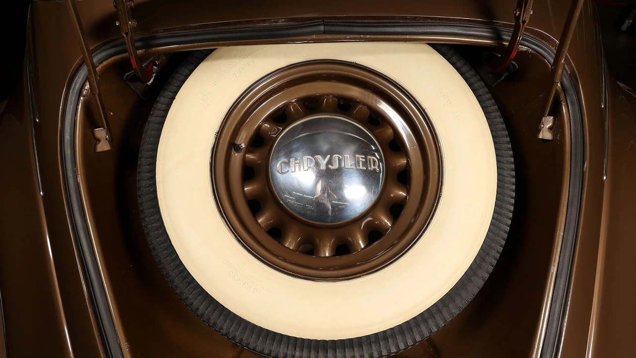 1934 Chrysler Airflow - Image 23 of 31