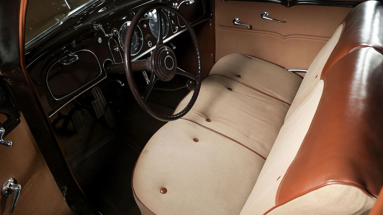 1934 Chrysler Airflow - Image 30 of 31