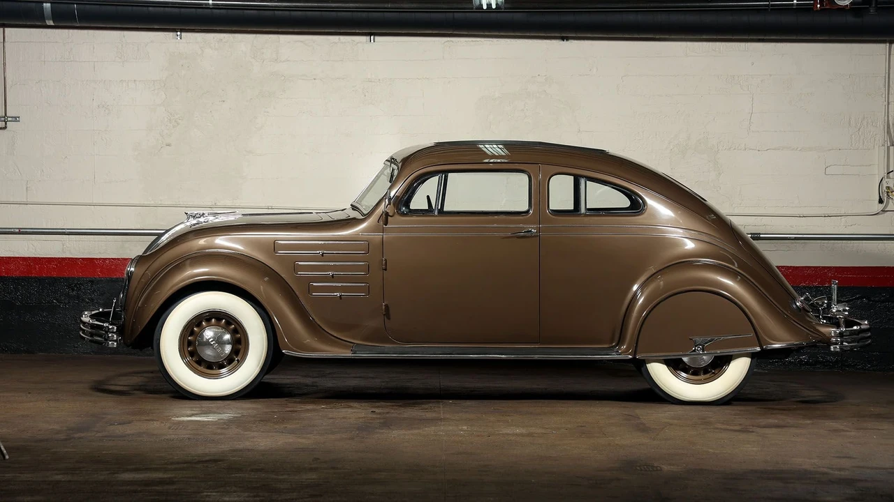 1934 Chrysler Airflow - Image 4 of 31