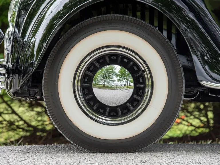 1934 Chrysler Airflow - Image 11 of 31