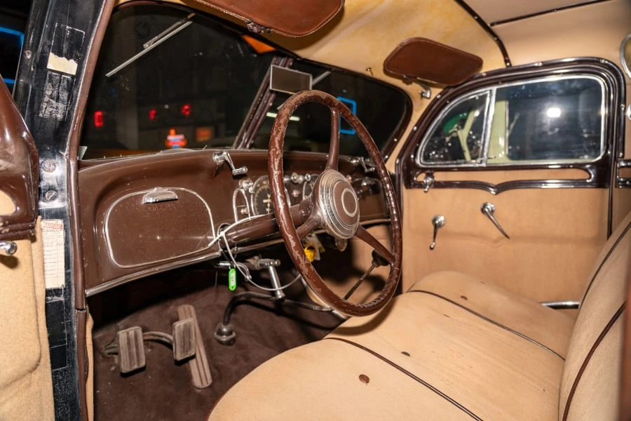 1934 Chrysler Airflow - Image 11 of 16