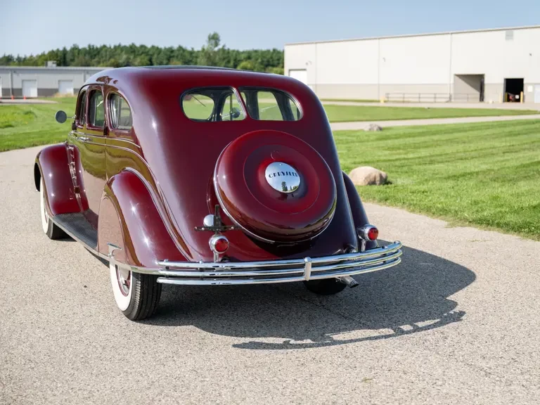 1934 Chrysler Airflow - Image 8 of 31