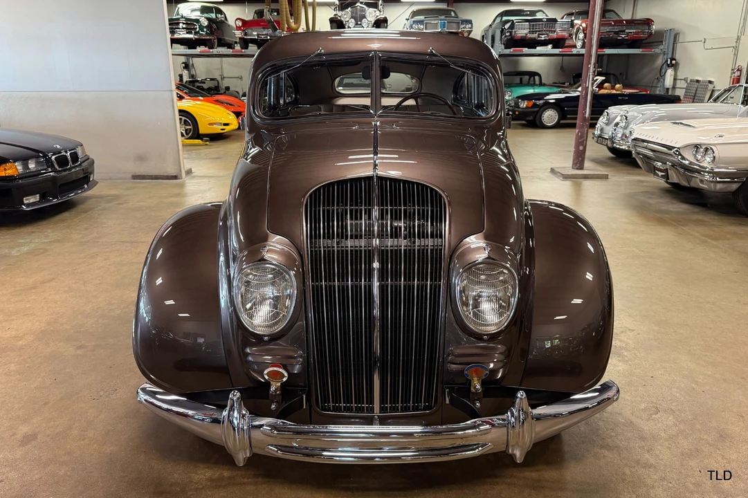 1934 DeSoto - Image 2 of 12
