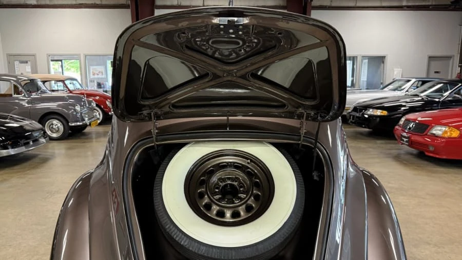 1934 DeSoto - Image 15 of 24