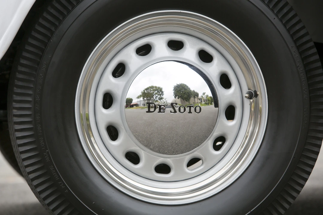 1934 DeSoto - Image 29 of 31