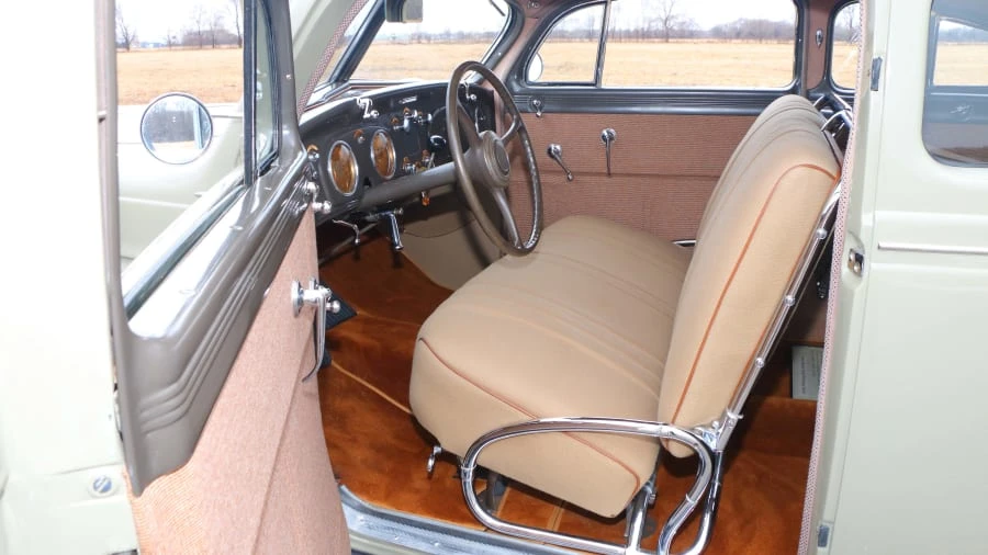 1934 DeSoto - Image 4 of 12