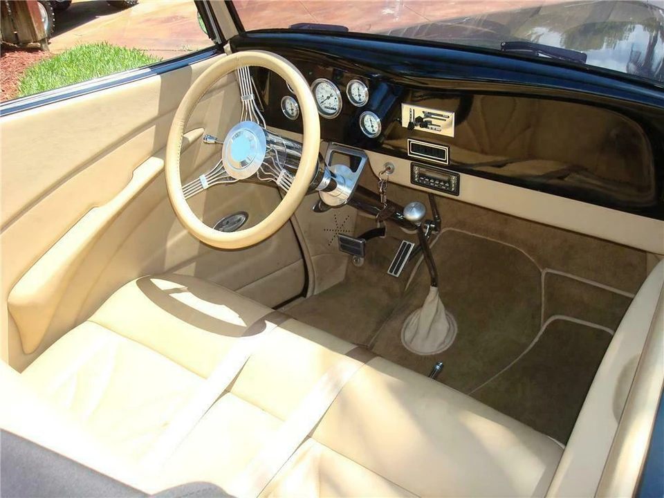1934 Ford Model 18 & 40 - Image 4 of 5
