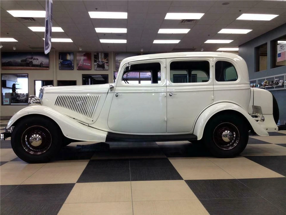 1934 Ford Model 18 & 40 - Image 4 of 4