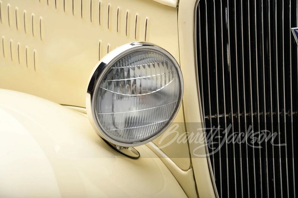 1934 Ford Model 18 & 40 - Image 16 of 31