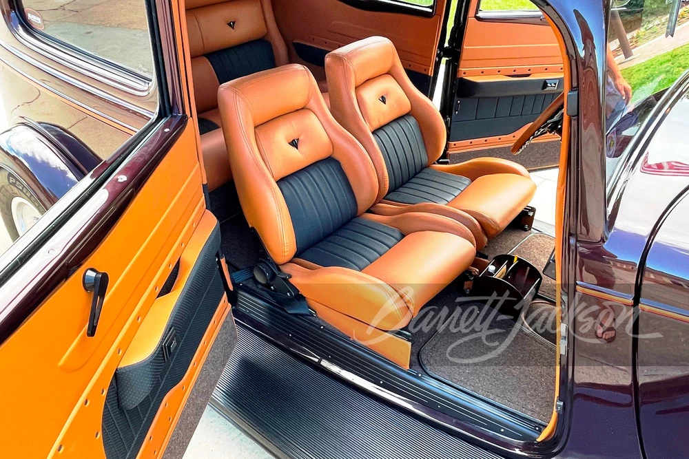 1934 Ford Model 18 & 40 - Image 3 of 9