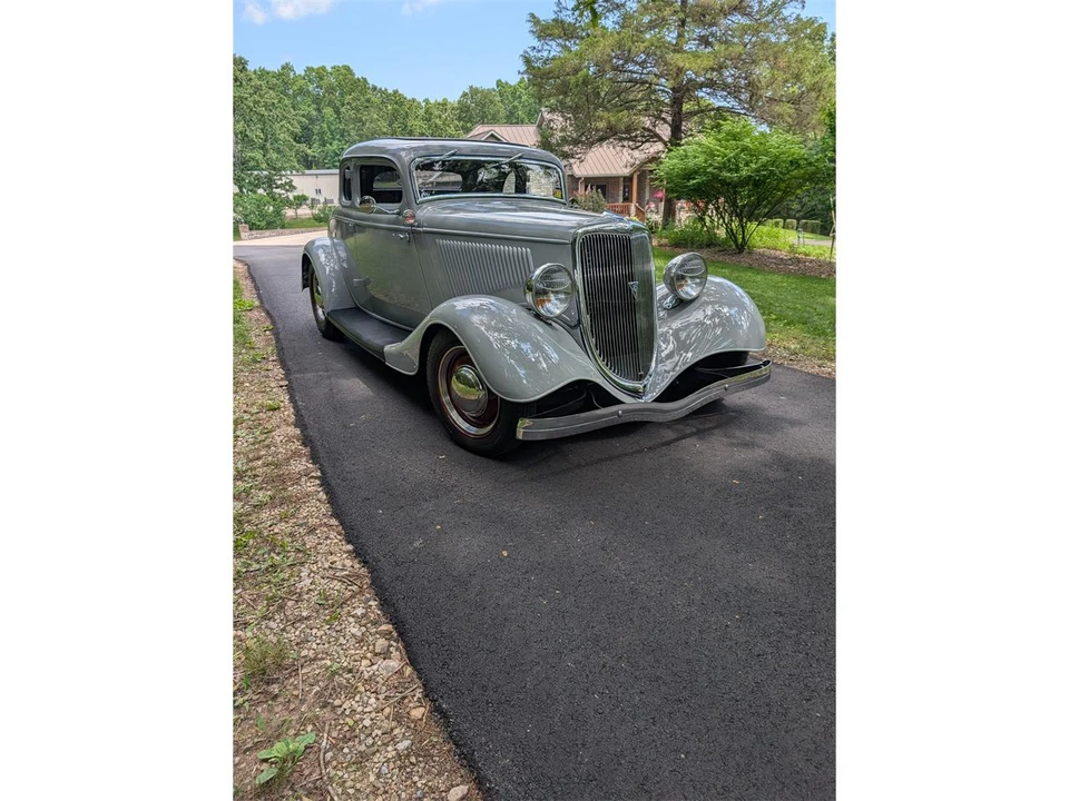 1934 Ford Model 18 & 40 - Image 3 of 31