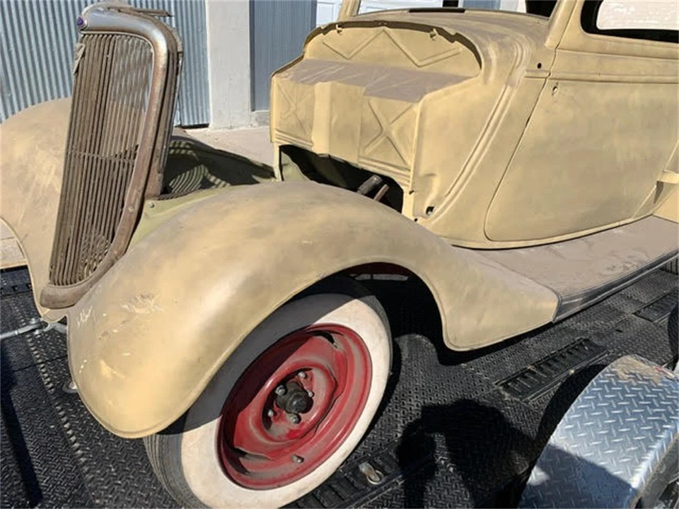 1934 Ford Standard & Deluxe & Super Deluxe - Image 6 of 20