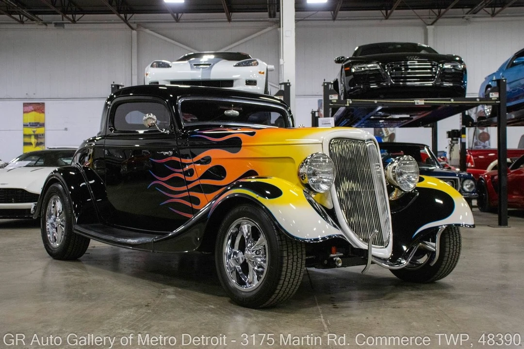 1934 Ford Model 18 & 40 - Image 10 of 12