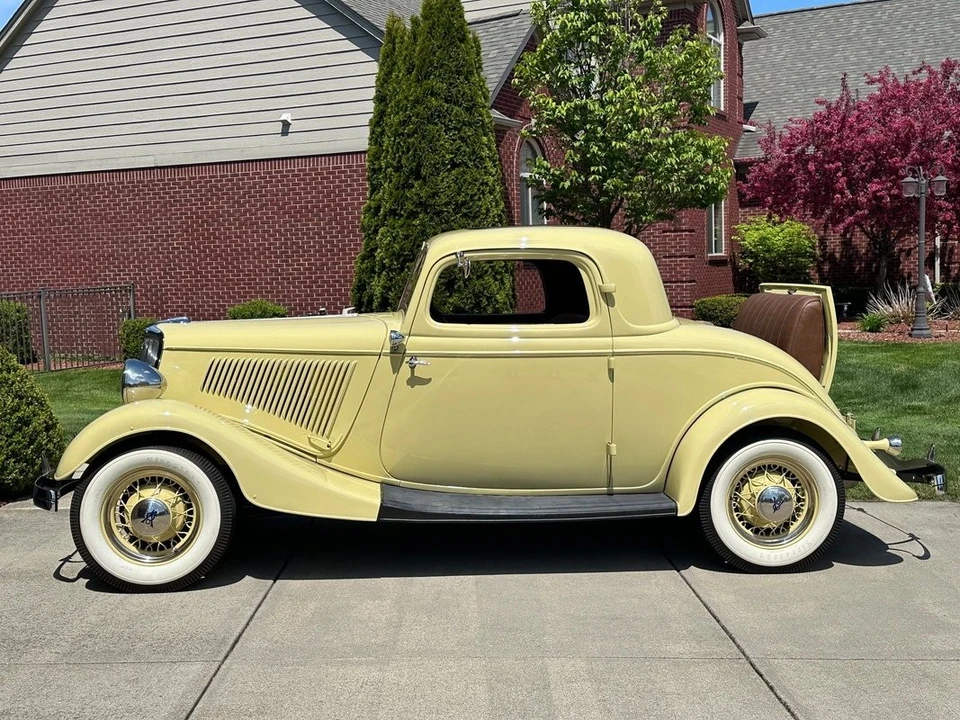 1934 Ford Model 18 & 40 - Image 11 of 31