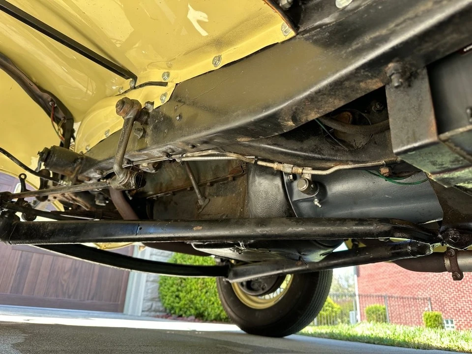 1934 Ford Model 18 & 40 - Image 28 of 31